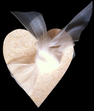 Wedding Knot
lokta heart with organza ribbon