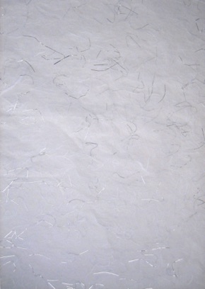 
Unryu White 
with silver inclusions
